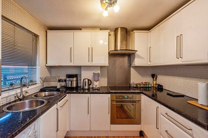 1 Bedroom Flat For Sale In Endell Street, London, WC2H
