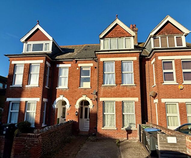 1 Bedroom Flat To Rent In Westcliff Road, Westbrook, CT9