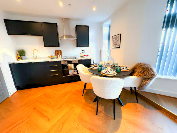 2 Bedroom Apartment To Rent In North Road, Cardiff, CF14