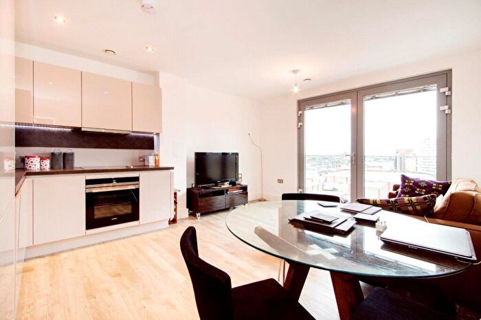 1 Bedroom Apartment To Rent In Boleyn Road, Dalston, London, N16