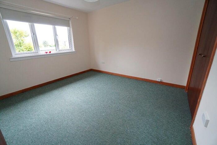 2 Bedroom Detached Bungalow For Sale In Buchanan Street, G63