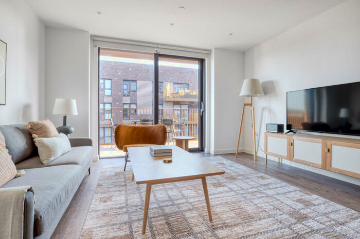 2 Bedroom Apartment To Rent In Vanguard Way, London, , Uk, E17