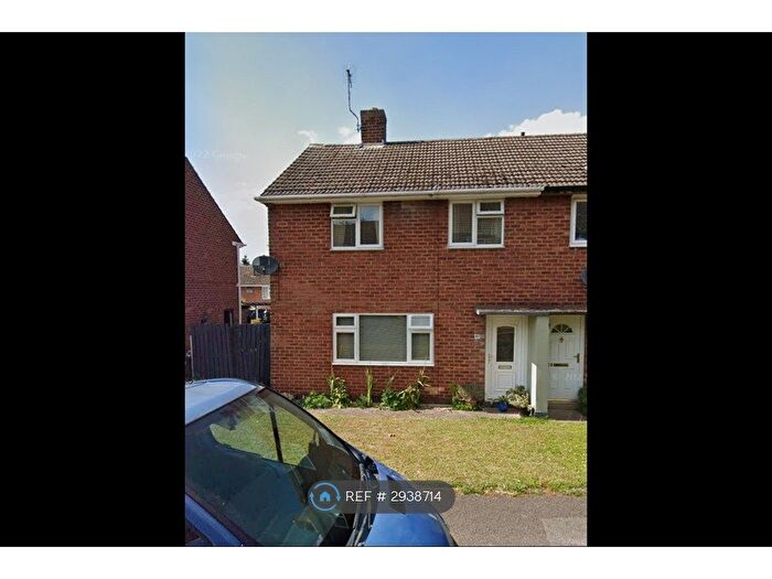 3 Bedroom Semi-detached House To Rent In New Street, Grassmoor, Chesterfield, S42