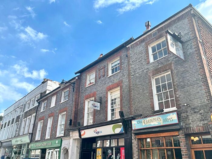 1 Bedroom Flat To Rent In Cliffe High Street, Lewes, BN7