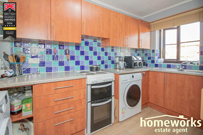 2 Bedroom Flat For Sale In Chapel Street, Shipdham, Thetford, IP25