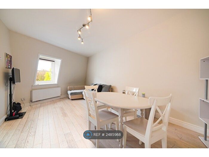1 Bedroom Flat To Rent In Clapham Road, London, SW9
