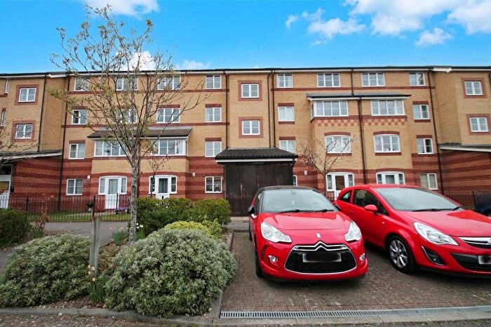 1 Bedroom Flat To Rent In Princes Gate, High Wycombe, HP13