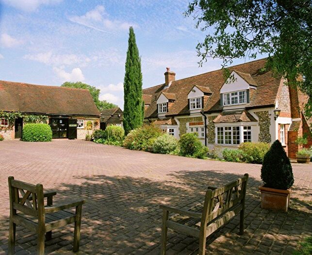 4 Bedroom Detached House To Rent In Southend, Henley-On-Thames, Oxfordshire, RG9