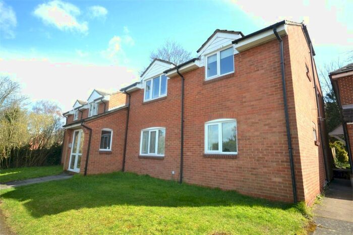 Studio To Rent In Park Gate, Hitchin, SG4