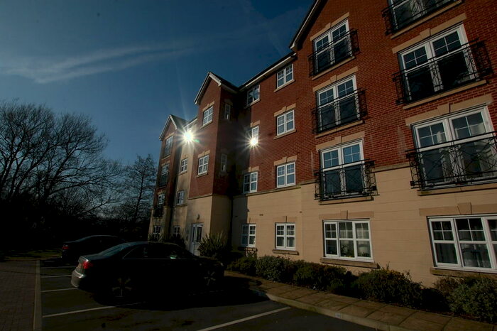 2 Bedroom Apartment To Rent In Astley Brook Close Bolton Lancashire, BL1