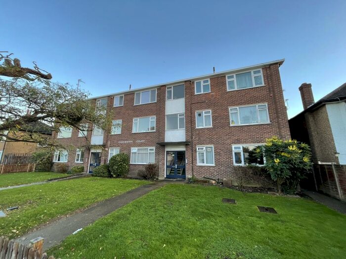 2 Bedroom Apartment To Rent In Margaret Road, Barnet, EN4