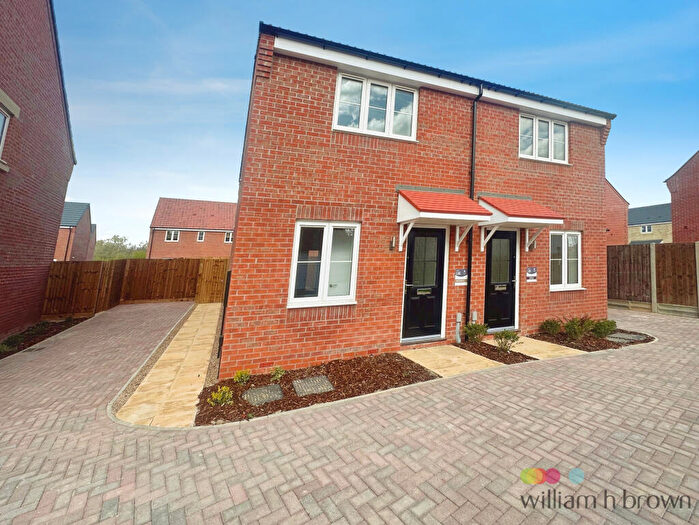 2 Bedroom Semi-Detached House To Rent In Twizel Crescent, Grantham, NG31