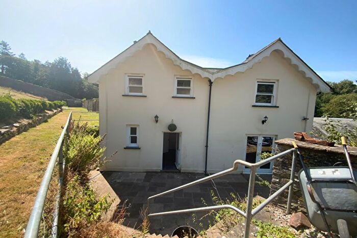 5 Bedroom Country House To Rent In Roborough, PL6