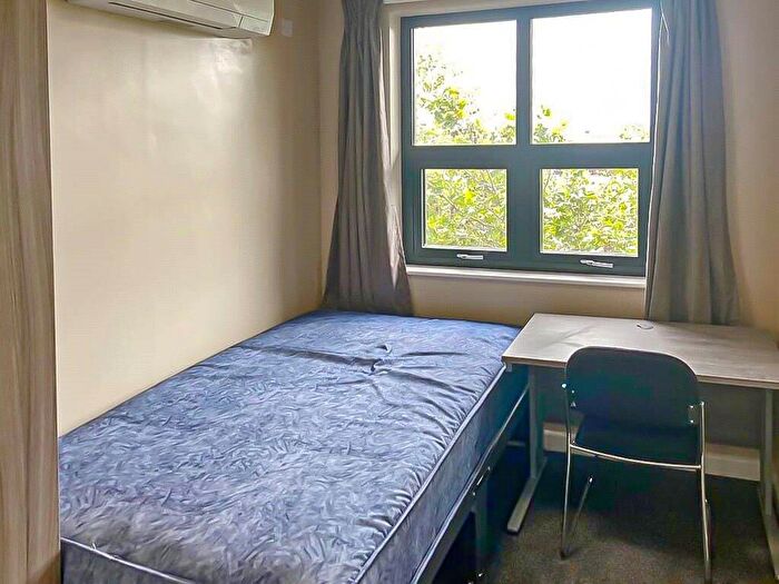 7 Bedroom Apartment To Rent In Stokes Croft, Bristol, BS1