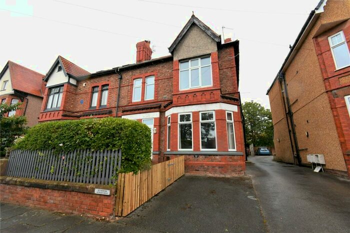 2 Bedroom Flat To Rent In Westbourne Grove, West Kirby, Wirral, CH48