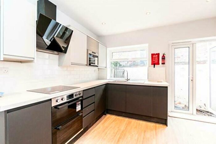 4 Bedroom Semi-Detached House To Rent In All Saints Street, Nottingham, Nottinghamshire, NG7