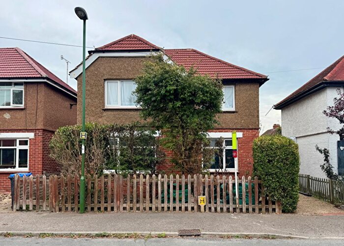 1 Bedroom Flat To Rent In Leconfield Road, Lancing, BN15