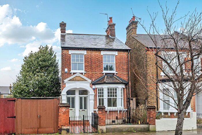 1 Bedroom Flat For Sale In Effingham Road, Lee, SE12