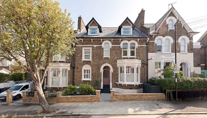 4 Bedroom Property For Sale In Ermine Road, London, SE13
