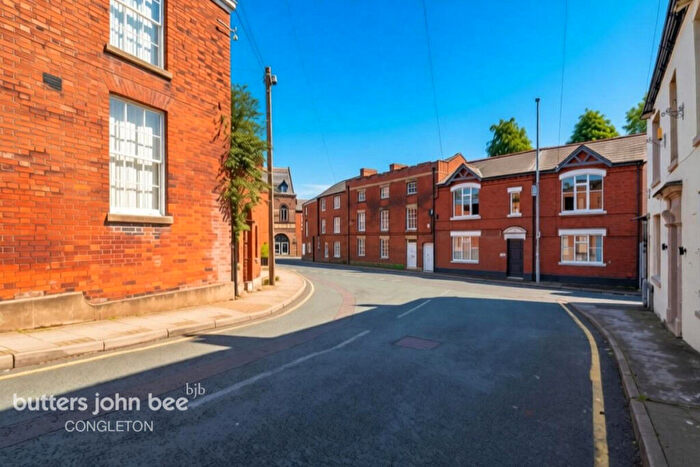3 Bedroom Semi-Detached House For Sale In Chapel Street, Congleton, CW12