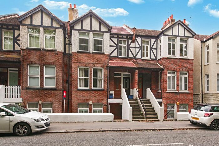 2 Bedroom Maisonette For Sale In Grange Road, London, SE25