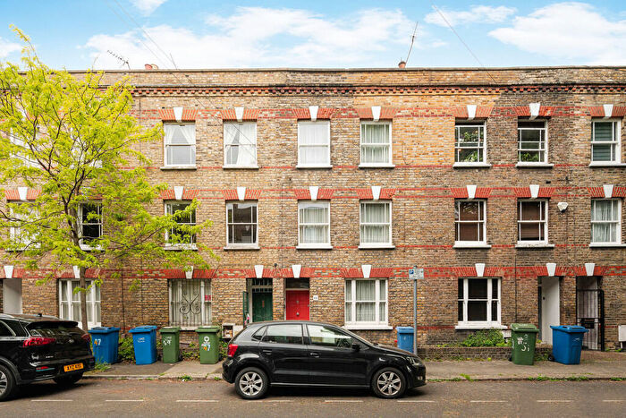 3 Bedroom Terraced House For Sale In Henshaw Street, London, SE17