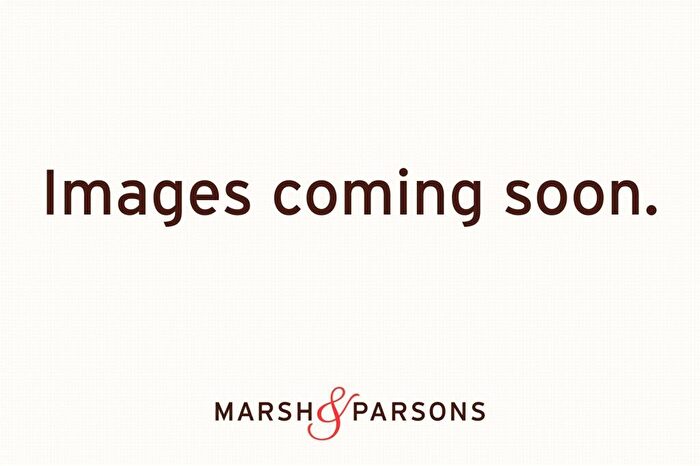 3 Bedroom House To Rent In Taybridge Road, London, SW11