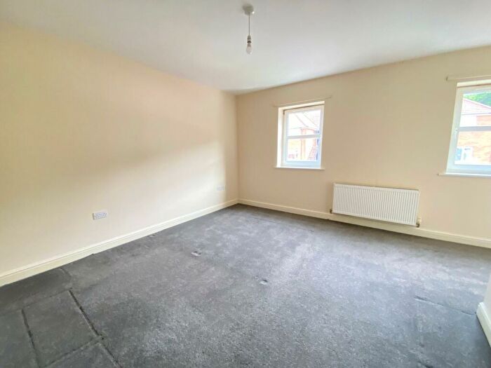 2 Bedroom Semi-Detached House For Sale In Princess Royal Park, Scarborough, YO11