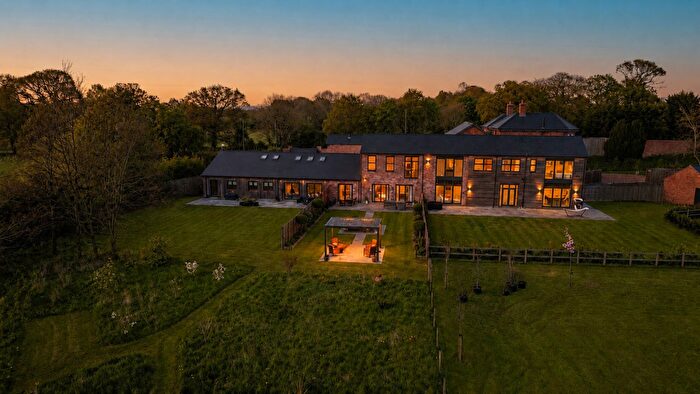 4 Bedroom Barn Conversion For Sale In Holme Street, Tarvin, CH3