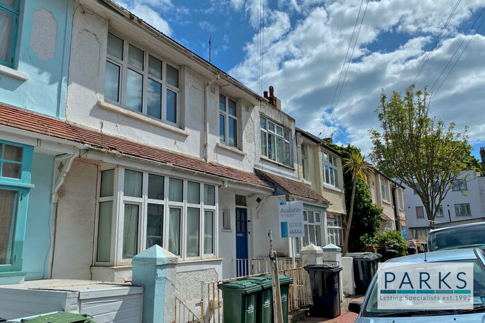 4 Bedroom Apartment To Rent In Princes Terrace, Brighton, East Sussex, BN2