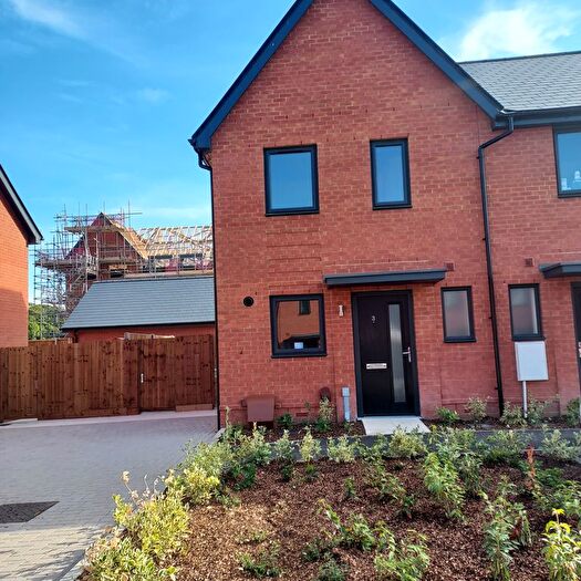 2 Bedroom End Of Terrace House To Rent In Coldstream Close, Folkestone, Kent, CT20