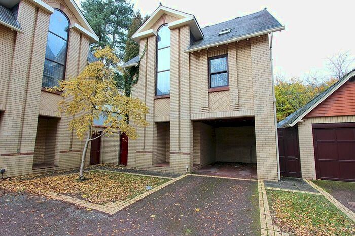 3 Bedroom Detached House To Rent In St Margarets Road, Bowdon, WA14