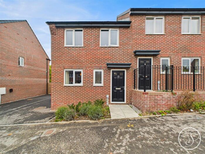 3 Bedroom Semi-detached House To Rent In Spring Rise, Leeds, LS15