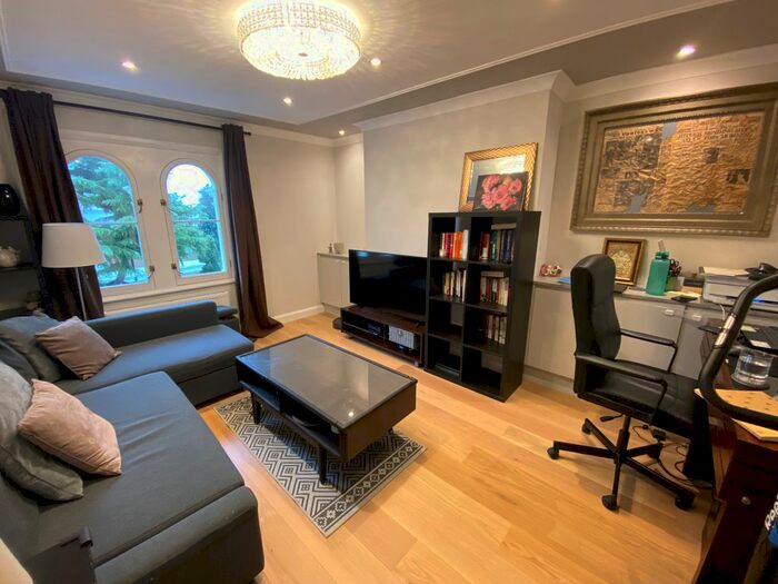 1 Bedroom Flat To Rent In Belvedere Road, London, SE19