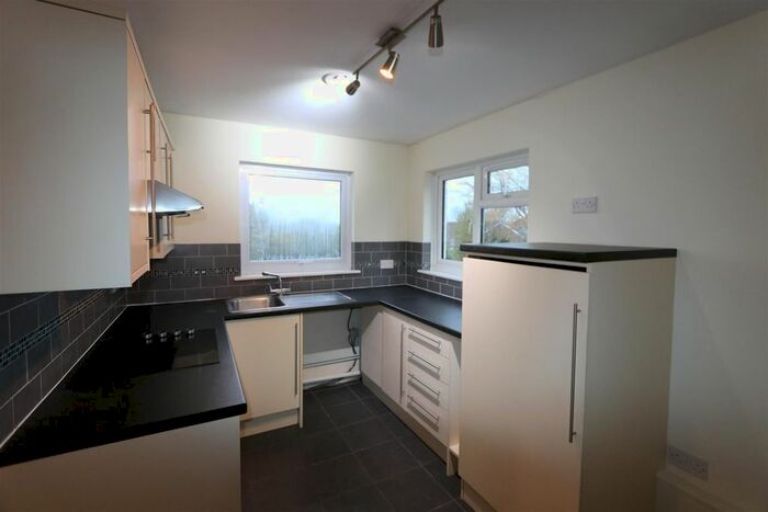 2 Bedroom Flat To Rent In High Street, Westham, Pevensey, BN24