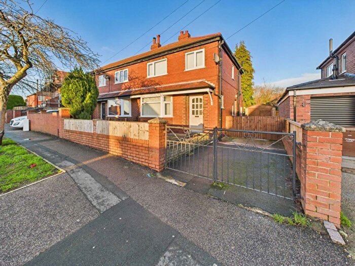 3 Bedroom Semi Detached House To Rent In Mill Hill Avenue, Pontefract, WF8