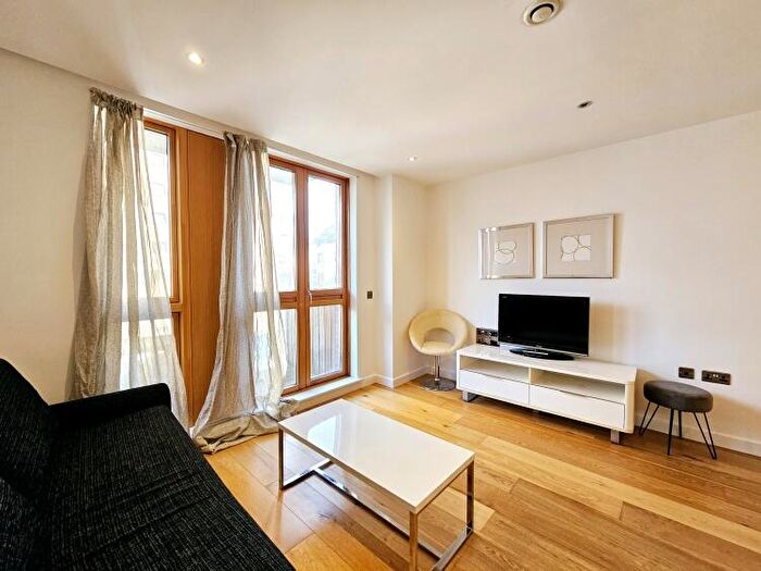 1 Bedroom Apartment To Rent In Watermans Place Wharf Approach Leeds, LS1