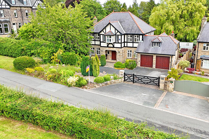 4 Bedroom Detached House For Sale In Strait Lane, Huby, Leeds, LS17