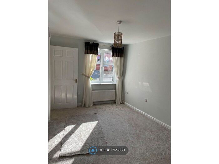 2 Bedroom Semi-Detached House To Rent In Upton Drive, Nuneaton, CV1