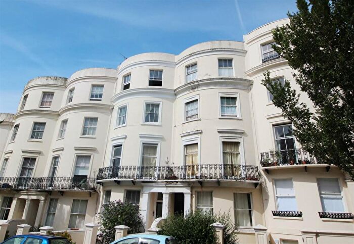 2 Bedroom Apartment To Rent In Lansdowne Place, Hove, East Sussex, BN3