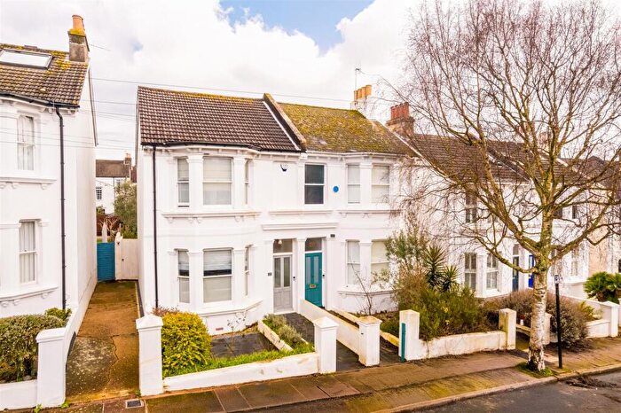 3 Bedroom Semi-Detached House To Rent In Waldegrave Road, Brighton, BN1