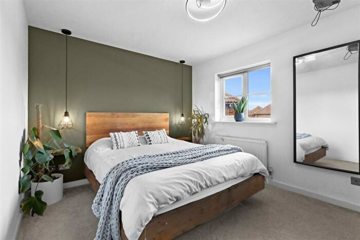 3 Bedroom End Of Terrace House For Sale In St. Boswells Close, Hailsham, BN27