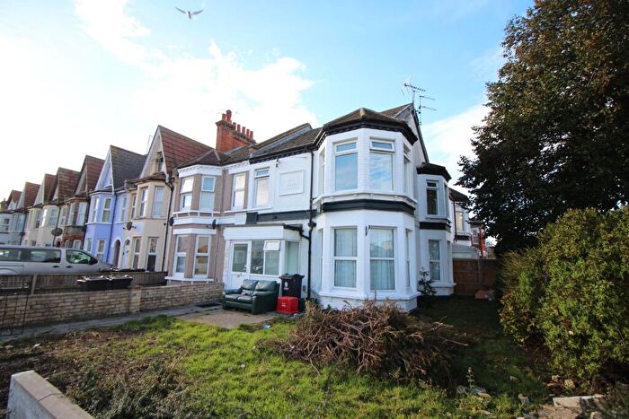 2 Bedroom Maisonette To Rent In Hayes Road, Clacton-on-Sea, CO15