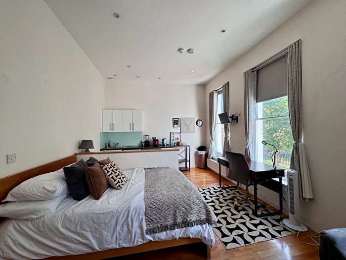 Studio To Rent In Blythe Road, London, W14