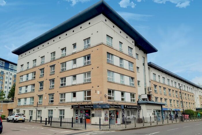 2 Bedroom Flat To Rent In Westferry Road, London, E14