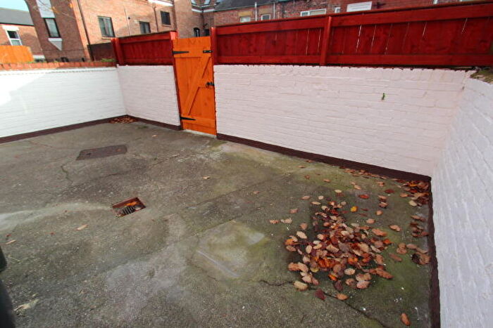 3 Bedroom Flat To Rent In Seymour St, North Shields. **Stunning !! **, NE29