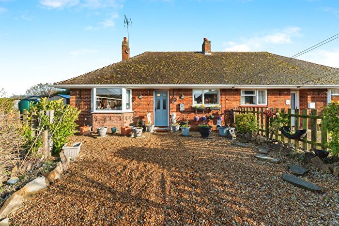 2 Bedroom Semi-Detached Bungalow For Sale In Festival Way, Littleport, Ely, CB6