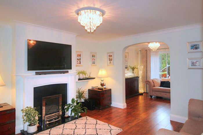 4 Bedroom Detached House For Sale In Grasmere Close, Eastbourne, BN23
