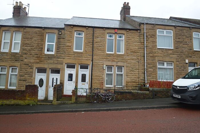 2 Bedroom Flat To Rent In Woodlands Terrace, Gateshead, NE10