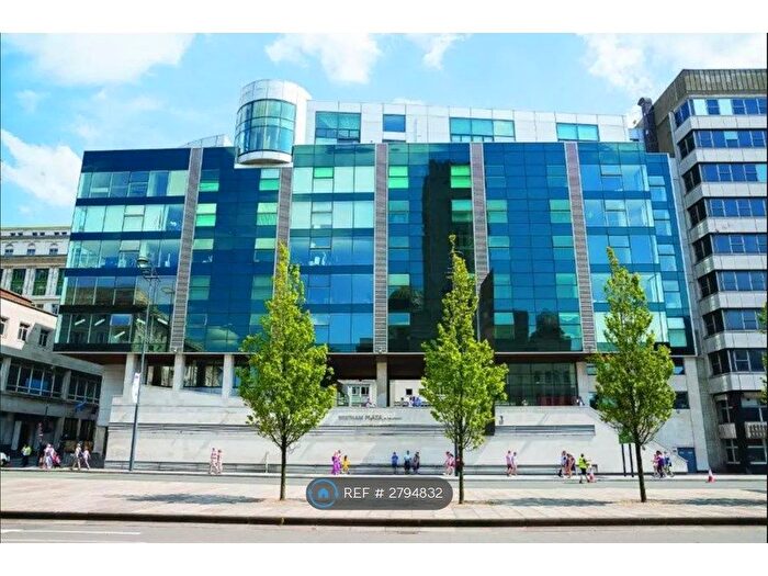 3 Bedroom Flat To Rent In Beetham Plaza, Liverpool, L2